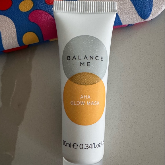 Ipsy Bag - Picture 2 of 9